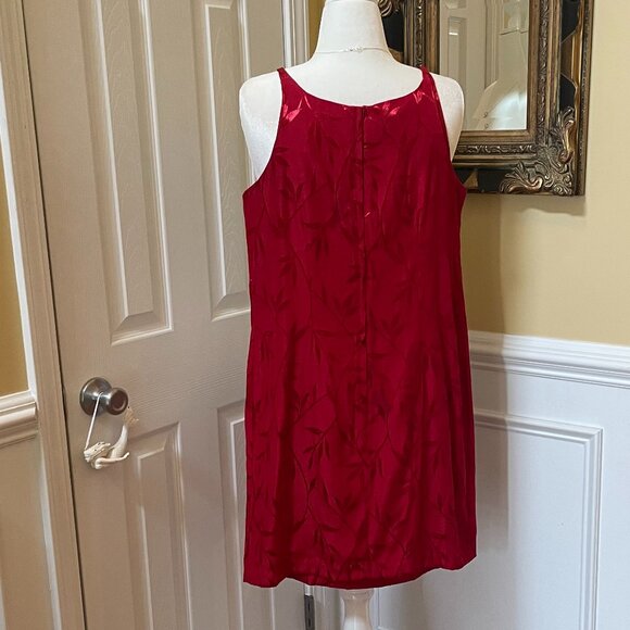 Medium Dress Red on Red Satin Embossed Look on Red Silky-Look Fabric Thin Straps - Picture 3 of 6
